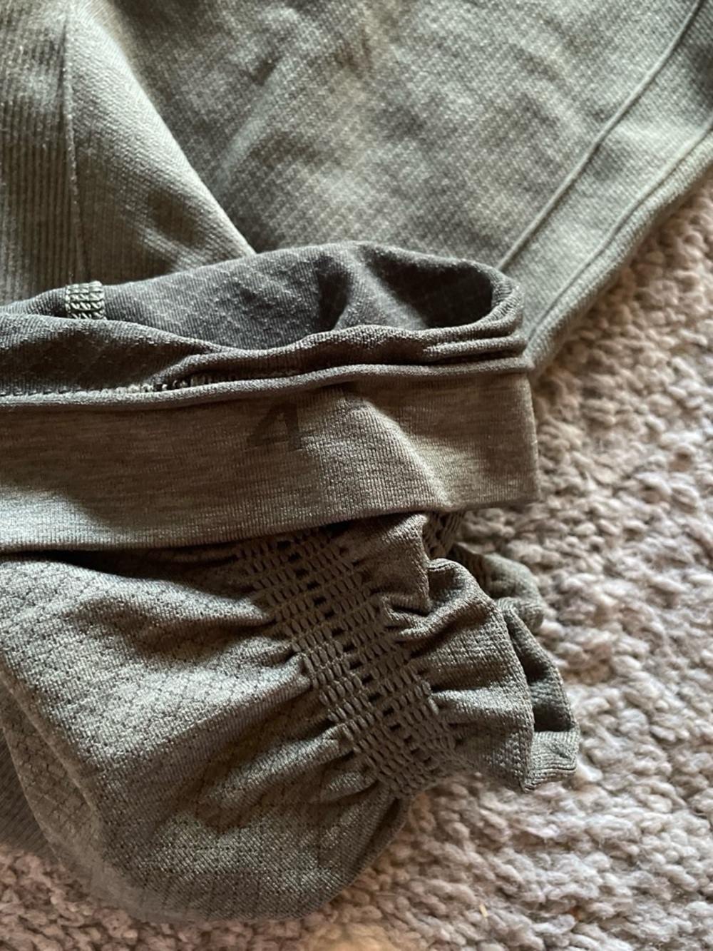 lululemon athletics Green Cropped Leggings - Picture 3 of 3